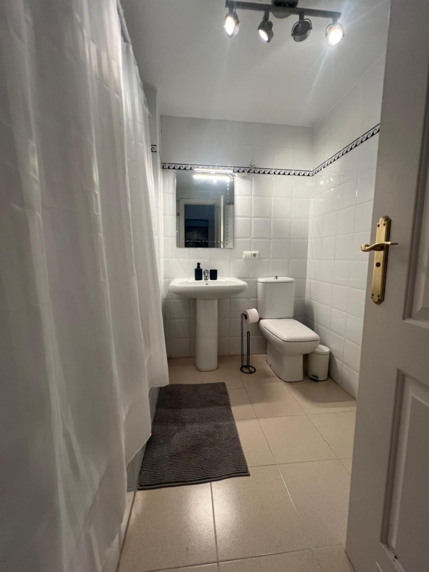 2 Bedroom Apartment Marbella East - La Reserva De Marbella Bagian luar foto